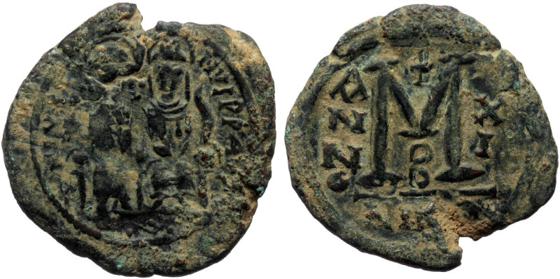 Justin II with Sophia (565-578) Æ Follis (Bronze, 30mm, 13.20g) Nicomedia, Dated...