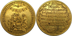 Altdeutsche Münzen und Medaillen, NÜRNBERG, STADT. Goldmedaille zu 3 Dukaten ND (um 1700, spätere Prägung), Unsigniert. Auf die Taufe. 10,49 g. Vs.: T...