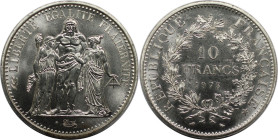 Europäische Münzen und Medaillen, Frankreich / France. Herkulesgruppe. 10 Francs 1973. 25,0 g. 0.900 Silber. 0.72 OZ. KM 932. Stempelglanz. Seltenster...
