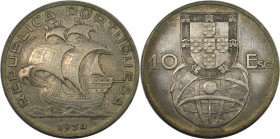 Europäische Münzen und Medaillen, Portugal. Segelschiff. 10 Escudos 1954. 12,50 g. 0.835 Silber. 0.34 OZ. KM 586. Sehr schön+. Patina