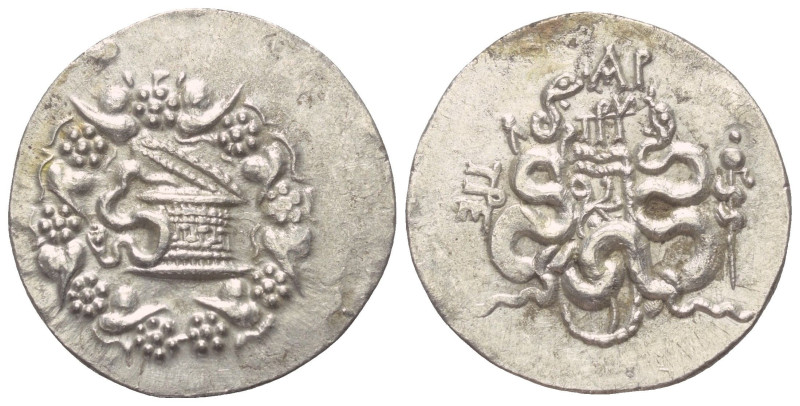 Mysien. Pergamon.

 Cistophor (Silber). Ca. 166 - 67 v. Chr.
Vs: Cista mystic...