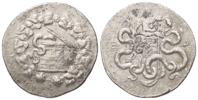 Mysien. Pergamon.

 Cistophor (Silber). Ca. 166 - 67 v. Chr.
Vs: Cista mystic...