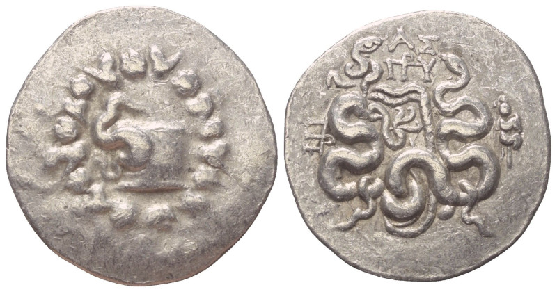 Mysien. Pergamon.

 Cistophor (Silber). Ca. 92 - 88 v. Chr.
Vs: Cista mystica...