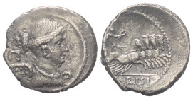 T. Carisius.

 Denar (Silber). 46 v. Chr. Rom.
Vs: S. C. Büste der Victoria rechts.
Rs: T CARISI. Victoria mit Kranz in Quadriga nach rechts fahre...