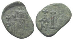 Constans II. (641 - 668 n. Chr.).

 Dekanummion (Bronze). Syrakus.
Überprägung auf älterer byzantinischer Bronzemünze.
Vs: Büste des Kaisers front...