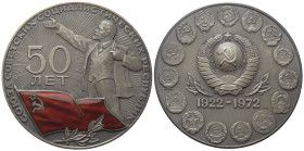 Russland. Sowjetunion (1925 - 1992).

 Medaille (Silber). 1972.
Silbermedaille (Stempel '925' auf Rand) auf 50 Jahre Sowjetunion,.
Vs: Lenin im Re...