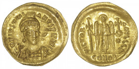 EMPIRE BYZANTIN
Justinien (527-565). Solidus ND, Constantinople, 1ère officine. BC.137 ; Or - 4,42 g - 21 mm - 6 h
Avec A d’officine. Frappe un peu ...