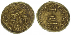 EMPIRE BYZANTIN
Constant II (641-668). Solidus ND, Carthage. BC.1039 v. ; Or - 4,31 g - 11 mm - 6 h
Proviendrait d’une vente PLATT 1972, collection ...