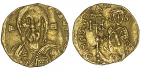 EMPIRE BYZANTIN
Justinien II, premier règne (685-695). Trémissis ND, Constantinople. BC.1256 ; Or - 1,37 g - 13 mm - 6 h
Très rare. TTB.