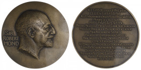 GRANDE-BRETAGNE
Georges V (1910-1936). Médaille de Sir Robert Mond, chimiste britannique par Aronson ND. Bronze - 378,36 g - 109 mm - 12 h
Rare méda...