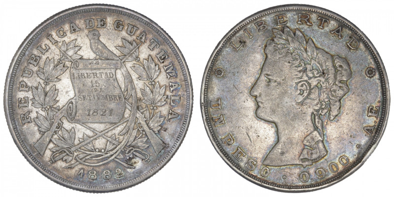 GUATEMALA
République. Un peso 1882 AE. KM.208 ; Argent - 24,91 g - 37 mm - 6 h...