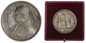 ITALIE
Vatican, Pie X (1903-1914). Médaille pour la constitution apostolique “Sapienti Consilio” An VI (1909), Rome. Argent - 36,46 g - 44 mm - 12 h...