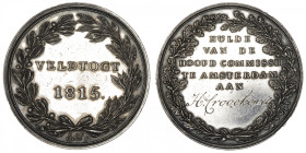 PAYS-BAS
Guillaume I (1815-1840). Médaille d’hommage d’Amsterdam, Veldtogt 1815. Argent - 18,20 g - 37,5 mm - 12 h
Très rare. Superbe.