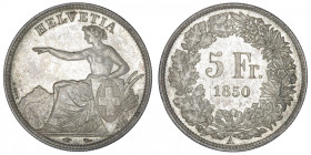 SUISSE
Confédération Helvétique (1848 à nos jours). 5 francs 1850, A, Paris. KM.11 ; Argent - 24,98 g - 37 mm - 12 h
Beau TTB.