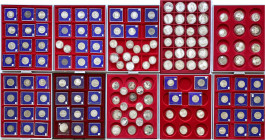 Polen
Lots
Schöne Sammlung von 139 verschiedenen Münzen aus 1966 bis 1997. 139 Silbergedenkmünzen und 5 Cu/Ni- Münzen. Dabei bessere Stücke u.a. 100...