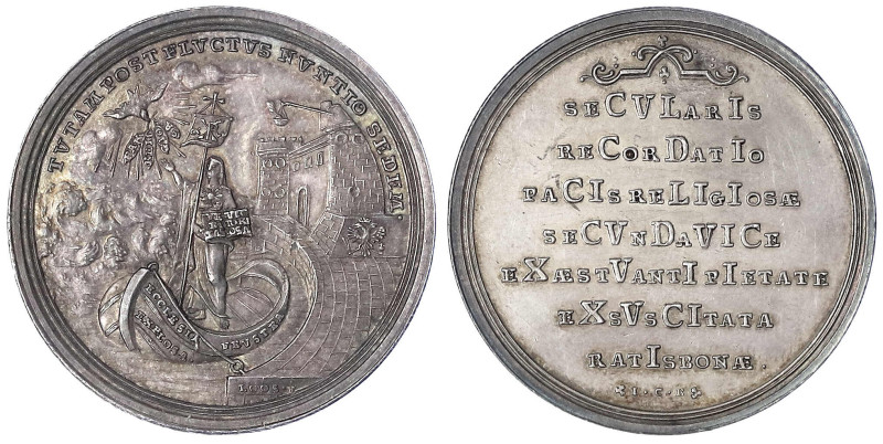 Regensburg-Stadt
Silbermedaille im 1/2 Talergewicht von Loos 1755, a.d. 200 Jf....