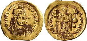 Justinian I, 527-565. Solidus (Gold, 20 mm, 4.29 g, 6 h), Constantinopolis. D N IVSTINIANVS P P AVG Helmeted, diademed and cuirassed bust of Justinian...