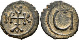 Maurice Tiberius, 582-602. Pentanummium (Bronze, 15 mm, 1.40 g, 12 h), Theoupolis (Antiochia). Monogram of Maurice Tiberius. Rev. Large Ч; above, cros...