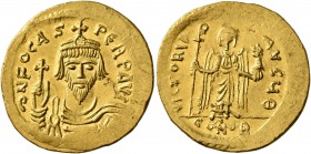 Phocas, 602-610. Solidus (Gold, 21 mm, 4.51 g, 7 h), Constantinopolis, 607-610. δ N FOCAS PЄRP AVI Draped and cuirassed bust of Phocas facing, wearing...