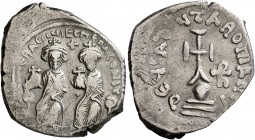 Heraclius, with Heraclius Constantine, 610-641. Hexagram (Silver, 24 mm, 6.54 g, 7 h), Constantinopolis, 615-638. [d N Һ]ЄRACLIЧS ЄT ҺЄRA CONSTA Herac...