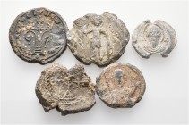 A lot containing 5 lead seals. All: Byzantine. Very fine. LOT SOLD AS IS, NO RETURNS. 5 seals in lot.