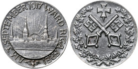Lettland - Riga Eisenmedaille 1917 auf die Befreiung der Stadt am 3. September. 
44,8mm 29,9g ss