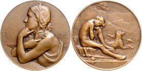 Jugendstil Bronzemedaille 1907 (v. Merot) auf die internationale Friedenskonferenz, i.Rd: Füllhorn BRONZE. 
63,5mm 141,8g vz