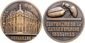 Art déco Bronzemedaille 1933 (v. Delannoy) auf das 100-jährige Bestehen der Sparkasse in Versailles, i.Rd: Dreieck BRONZE. 
57,0mm 89,5g vz-st