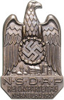 Militaria, Orden und Ehrenzeichen Bronzeabzeichen 1933 des Reichsparteitages Nürnberg, massive Ausführung. Erl. 1048. 
mit intaktem Nadelsystem 31,3x...