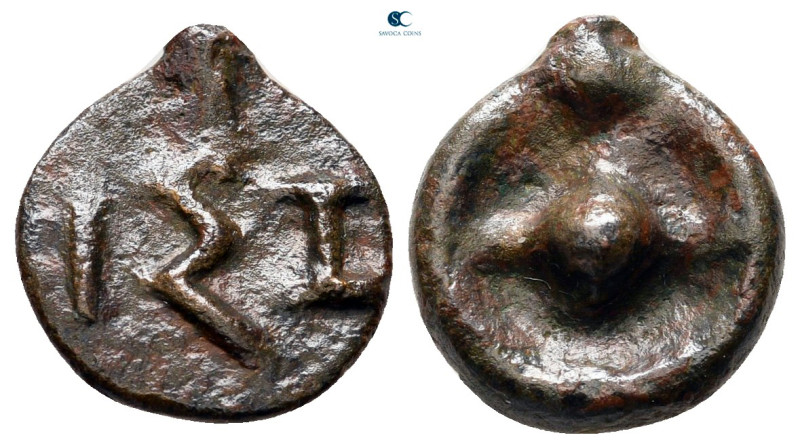 Moesia. Istrus circa 420-400 BC. 
Cast Coinage Æ

14 mm, 1,35 g



very f...