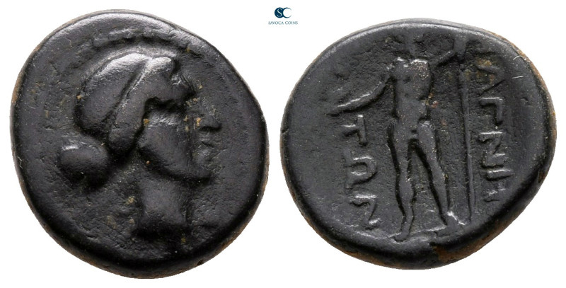 Ionia. Magnesia ad Maeander circa 300-150 BC. 
Bronze Æ

14 mm, 2,87 g


...