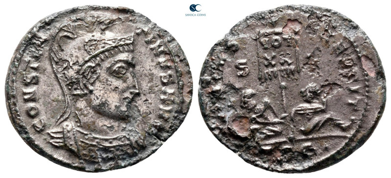 Constantine I the Great AD 306-337. Thessaloniki
Follis Æ

20 mm, 2,54 g

...