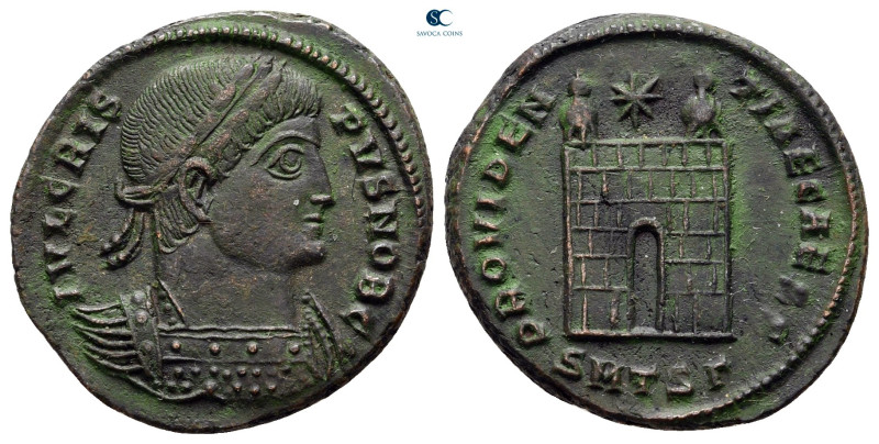 Crispus, as Caesar AD 316-326. Thessaloniki
Follis Æ

20 mm, 3,47 g



ve...