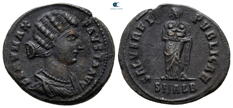 Fausta AD 324-326. Alexandria
Follis Æ

21 mm, 3,40 g



very fine