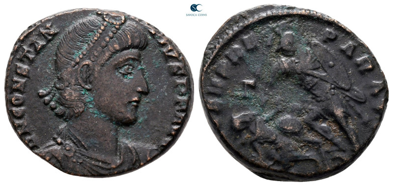 Constantius II AD 347-361. Uncertain mint
Follis Æ

22 mm, 6,84 g



very...