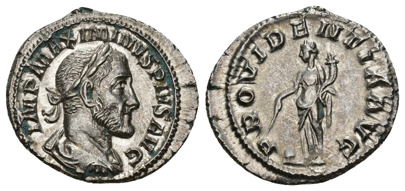 IMPERIO ROMANO. MAXIMINO I. Denario. Roma (235-236). A/ Busto laureado, drapeado...