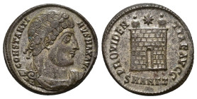 IMPERIO ROMANO. CONSTANTINO I. Follis. Antioquía (329-330). A/ Busto drapeado, diademado y acorazado a der.; CONSTANTINVS MAX AVG. R/ Puerta de campam...