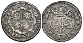 CARLOS II. 2 reales. 1682. Segovia. M. AR 6,54 g. 25,9 mm. AC-442. Leve final de plancha. Pequeñas marcas. MBC.