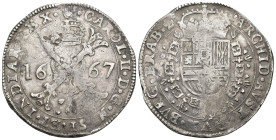 CARLOS II. Patagón. 1667. Amberes. AR 27,6 g. 44,4 mm. Vanhoudt-648AN. DEL-342. Defecto de cospel. MBC-.