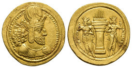 GRECIA ANTIGUA. IMPERIO SASÁNIDA. Sapur I. Dinar. Ctesifonte (241-272 d.C.). A/ Busto coronado con korymbos a izq., alrededor ley. pahlavi. R/ Altar c...
