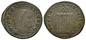 IMPERIO ROMANO. CONSTANCIO I. Follis. Aquileia (307-310). A/ Busto velado a der.; DIVO CONSTANTIO AVG. R/ Altar con 2 puertas, encima águila con alas ...