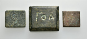 IMPERIO BIZANTINO. Lote de 3 ponderales. Pesos: 4,20 g, 6,72 g y 26,11 g. MBC.