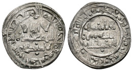ACUÑACIONES HISPANO-ÁRABES. CALIFATO. Hisam II. Dirham. Al-Andalus. 391 H. AR 2,23 g. 23 mm. V-597. MBC+. Rara.