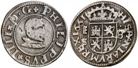 1661. Felipe IV. Segovia. S. 8 maravedís. (Cal. 1531). 2,32 g. Golpecitos. MBC-/MBC+.