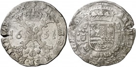 1651. Felipe IV. Bruselas. 1 patagón. (Vti. 1020) (Vanhoudt 645.BS). 27,81 g. Grieta en canto. Parte de brillo original. MBC+/MBC.