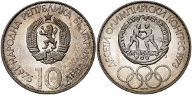 1975. Bulgaria. 10 leva. (Kr. 93.1). 29,93 g. AG. 10º Congreso Olímpico. Leyenda del canto en alfabeto latino. Proof.