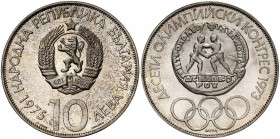 1975. Bulgaria. 10 leva. (Kr. 93.2). 29,38 g. AG. 10º Congreso Olímpico. Leyenda del canto en alfabeto cirílico. Proof.