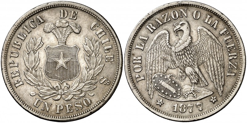 1877. Chile. (Santiago). 1 peso. (Kr. 142.1). 25,09 g. AG. Golpecitos. MBC+.