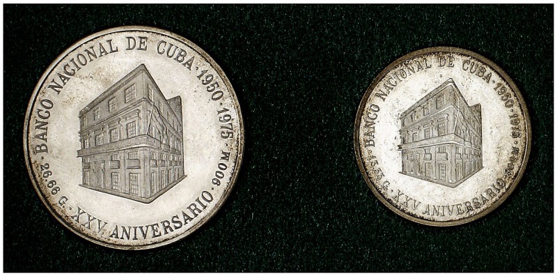 1975. Cuba. 5 y 10 pesos. (Kr. PS6 (K.r 36 y 37)). 39,94 g. AG. En estuche origi...