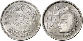 AH 1397 (1977). Egipto. 1 libra. (Kr. 473). 14,74 g. AG. Revolución correctiva. S/C.
